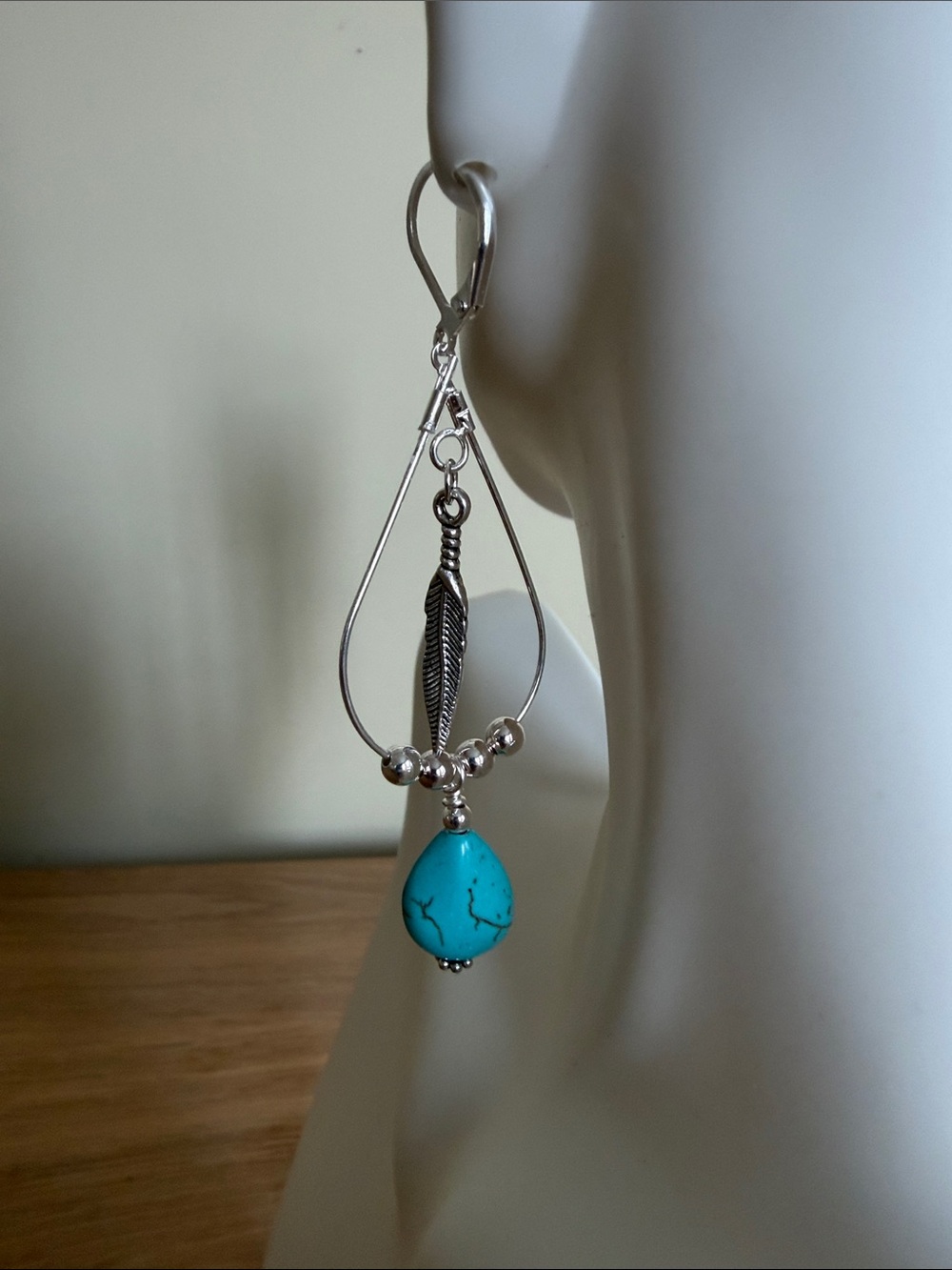 HAND CRAFTED HOWLITE TEARDROP EARRINGS Feather Western Boho - Picture 6 of 9